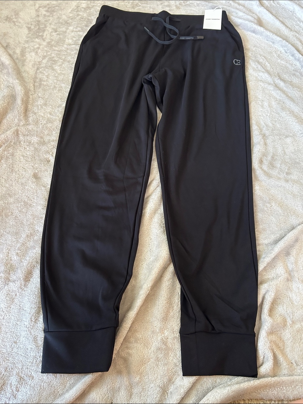 NWT cozy earth bamboo ultra-soft jogger in black